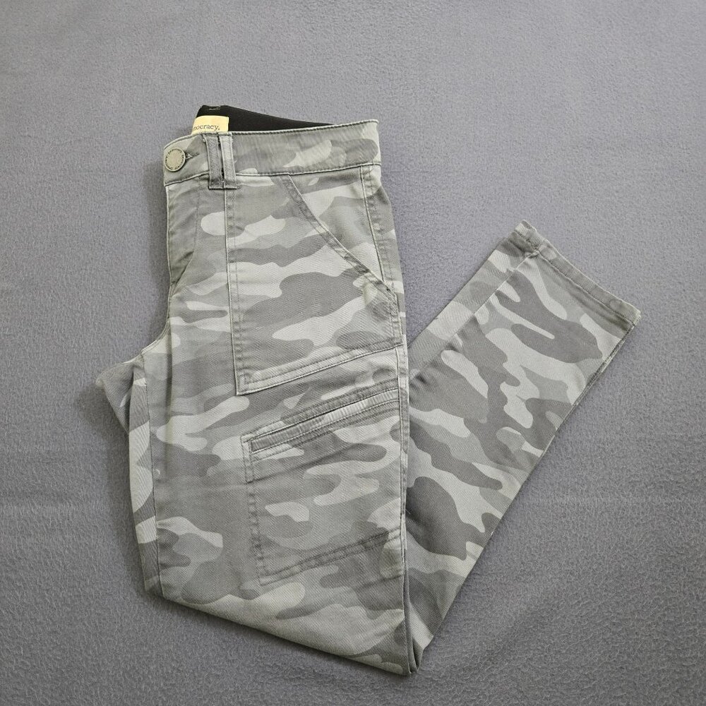 Democracy Ab Technology Women 2 Camo Cargo Low Rise Skinny Jeans